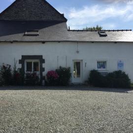 Le petit gîte blanc, Langourla, hotel a Langourla