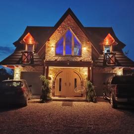 Lux Houses w DOMKU tylko DWA APARTAMENTYz jacuzzi zewnętrznym, hotel Grońban