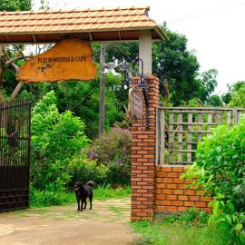 Plei Homestay & Café, hotel in Pleiku