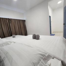 4R4B SDK Traveler Modern loft overlooking downtown, hotel in Sandakan