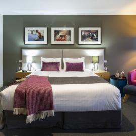 East Hotel and Apartments, hotel di Canberra