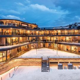 Mountain Chalet Kirchberg by Apartment Managers, hotel in Kirchberg in Tirol