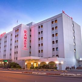 Ramada by Wyndham Bahrain, hotel u Manami
