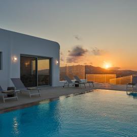 Villa j-view, hotel em Psarou