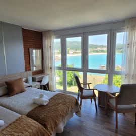 Complejo turistico el Merendero – hotel w mieście Fisterra