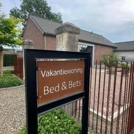 Bed & Bets!, hotel u gradu 'Geetbets'