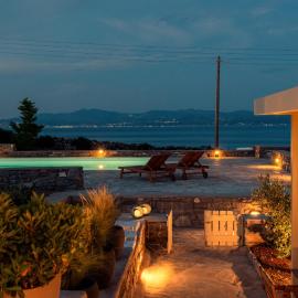 Kallirroe Deluxe Villa with Sea View and Pool, hotell i Kampos Paros