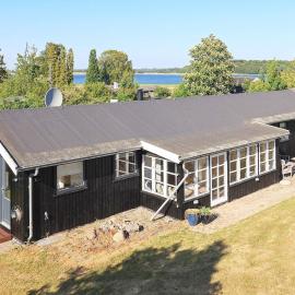 Retreat in Enø near the Fjord, hotelli kohteessa Karrebæksminde
