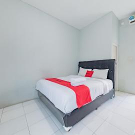 RedDoorz Syariah near RS Hermina Sukabumi, viešbutis mieste Sukabumis