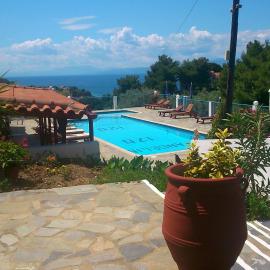 Angelina Studios, hotel u gradu Kolos