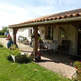 Chez Kate, Hotel in Charroux