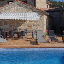 Casa as Xardeiras. Casa con piscina y terraza