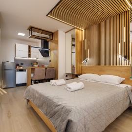 La Vista apartments with pool, hotel u gradu Salatić