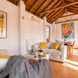 Casa en San Cristobal por Miwa Studio, hotell Granadas