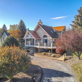 Walk to Slopes at Wisp Lake Access Dock Hot Tub