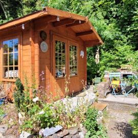 Tan y coed's Rosemary Cabin, hotel in Conwy