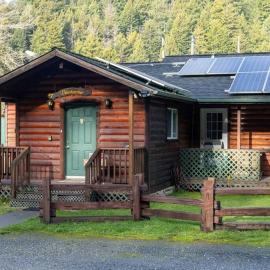 Elk Meadow Cabins 7 Beachcomber Studio: Orick şehrinde bir otel