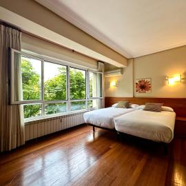 Pension Anoeta, hotel in San Sebastián