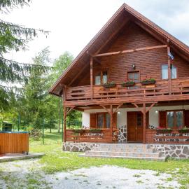 Kamilla Vendégház Borzont, hotel u gradu 'Borzont'