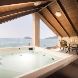 George Beachfront Apartments, hotel in Lithakia