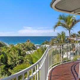 Unit 6 Andari Sweeping Sunshine Beach Views Close to Everything