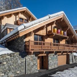 Chalet Kashmir 5MIN des pistes en voiture parking privé, spa, sauna