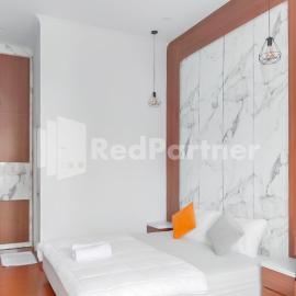 Cibeureum में, होटल Khayrizsan Guest House Mitra RedDoorz