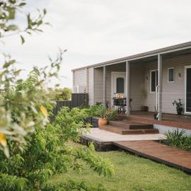 The Mains Guest House 2 Bedroom Farm Stay, Hotel in Corrigin