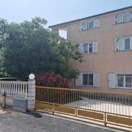 Apartments Lara