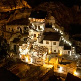 Bayar Cave Suites Special Class