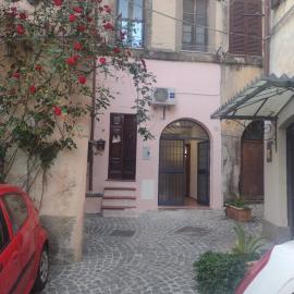 Casa di Teo-WI-FI-Smart TV, hotel en Velletri