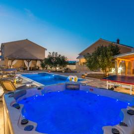 Villa Branko, hotel en Polača