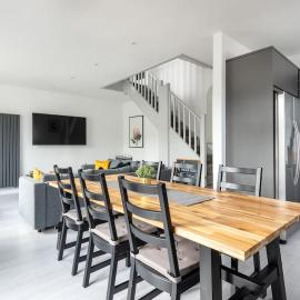 Spacious, Modern Home, Central Newquay w/ parking, hotel a Newquay