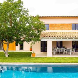 Can Candiu. Establecimiento de 2 casas enteras, Hotel in Vall-llobrega