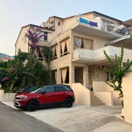 Apartmani Fani 2 min walking from sea: Orebić şehrinde bir otel