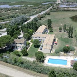 Mas de la Tour Carbonnière, hotel in Aigues-Mortes