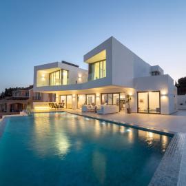 Holiday Home Luz by Interhome