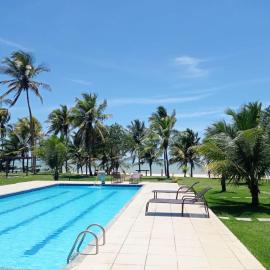 Bangalô 7b Praia de Guaratiba, hotell i Prado