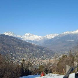 Tana della volpe 2, hotel em Gressan