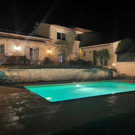 El Sitio de Francisco, hotel en Oraison