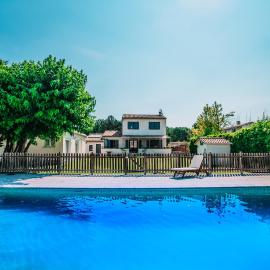 Villa le Thor Piscine Billard Sauna et Jacuzzi