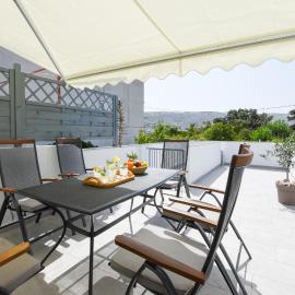 Apartment Sidro, hotel in Pag