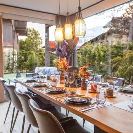 Boutique ChaletS Alpi mit Sauna & Kino, hotel sa Garmisch-Partenkirchen