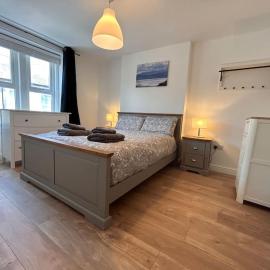 Mona Lodge - 3 bed cottage in Llandudno, hotel a Llandudno