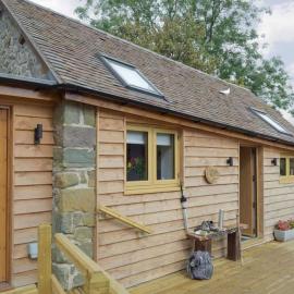 Cosy and quiet one bed barn conversion., hotel in Church Stretton