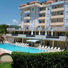 Panorama Apartments, hotel v destinaci Scalea