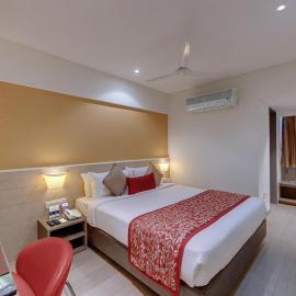 Click Hotel Vadodara 400 Mtr from Railway Station