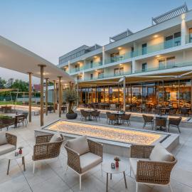 Hotel Vinifera Wine & Spa 5 Stars Superior, хотел в Балатонфюред