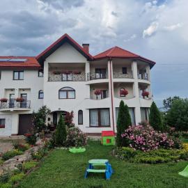 PENSIUNEA LUXURY, hotel sa Vama
