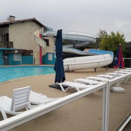 Mobile-home dans camping 4 étoiles, khách sạn ở Condrieu